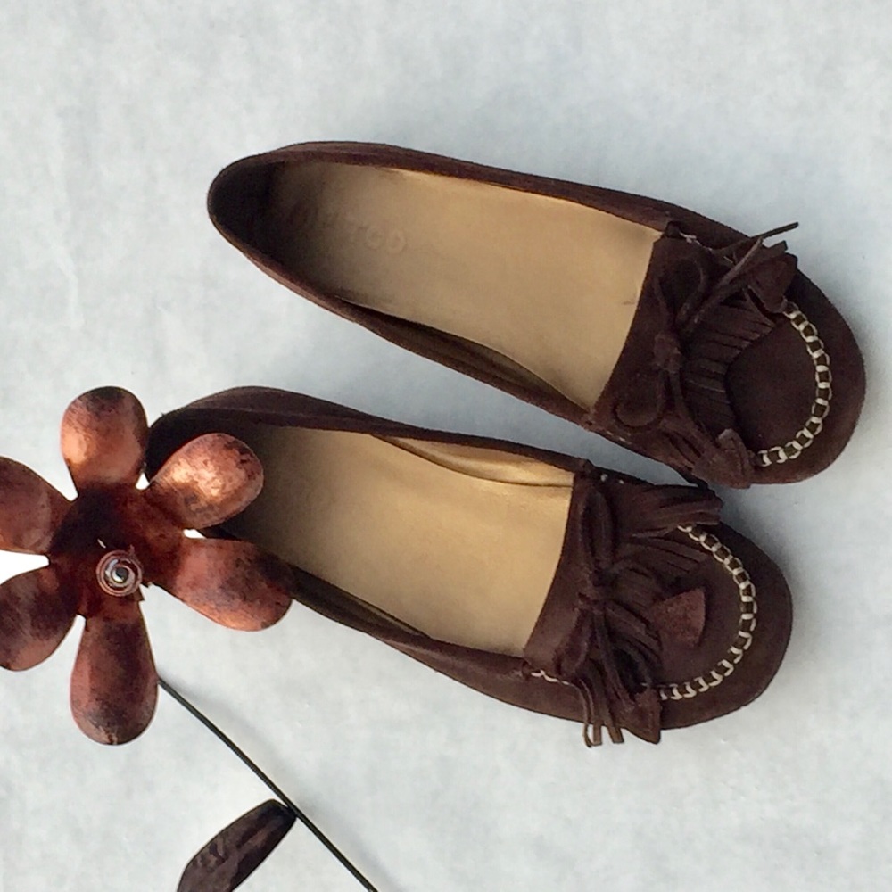 ✔️Me Too Leather Chocolate Suede Slip-on Flats